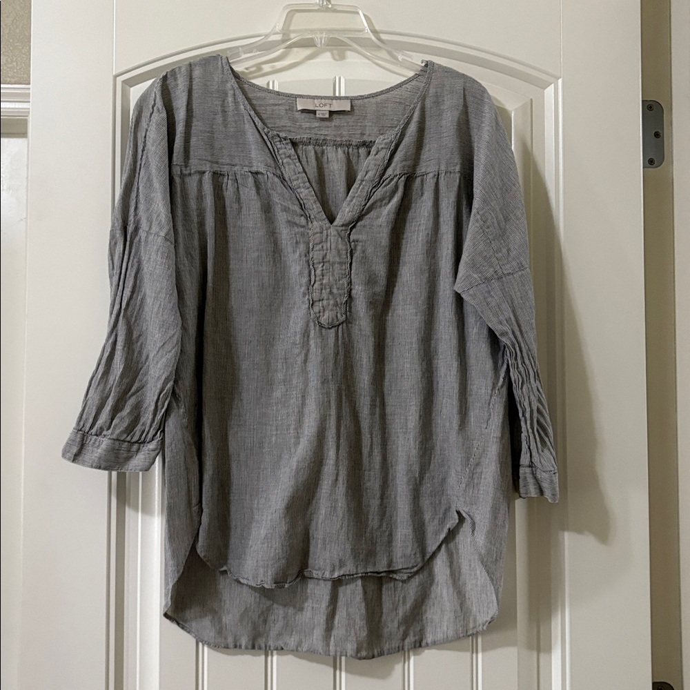 LOFT Gray Lightweight Blouse